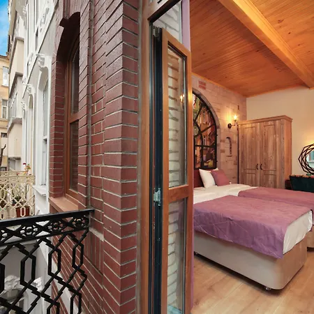 Ardilas Hotel apartamentowy 4*